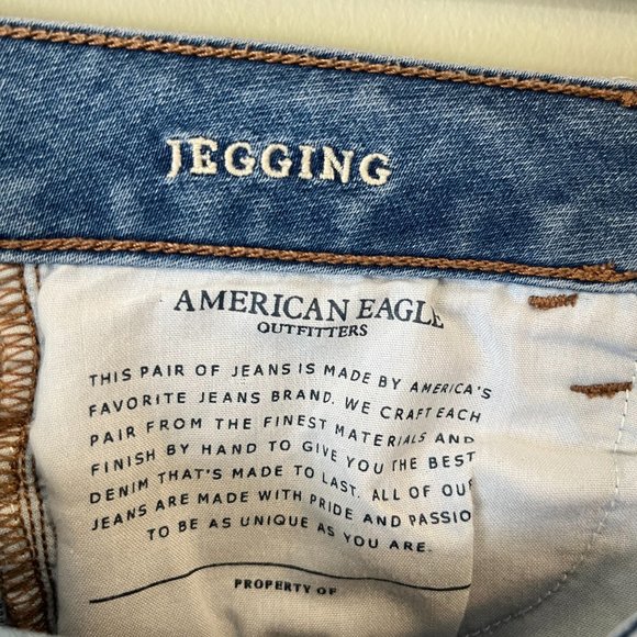 American Eagle Light Wash Jeggings - Picture 7 of 7